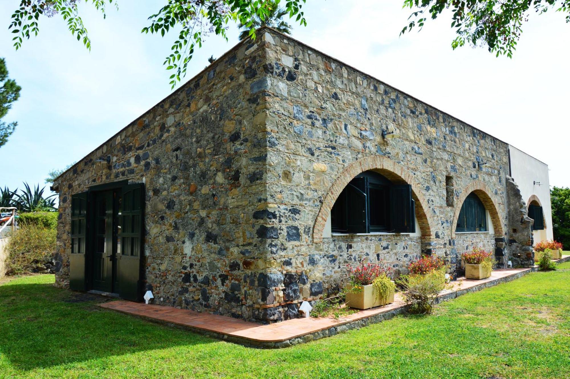 Antico Borgo Etneo Country Hotel Calatabiano Luaran gambar