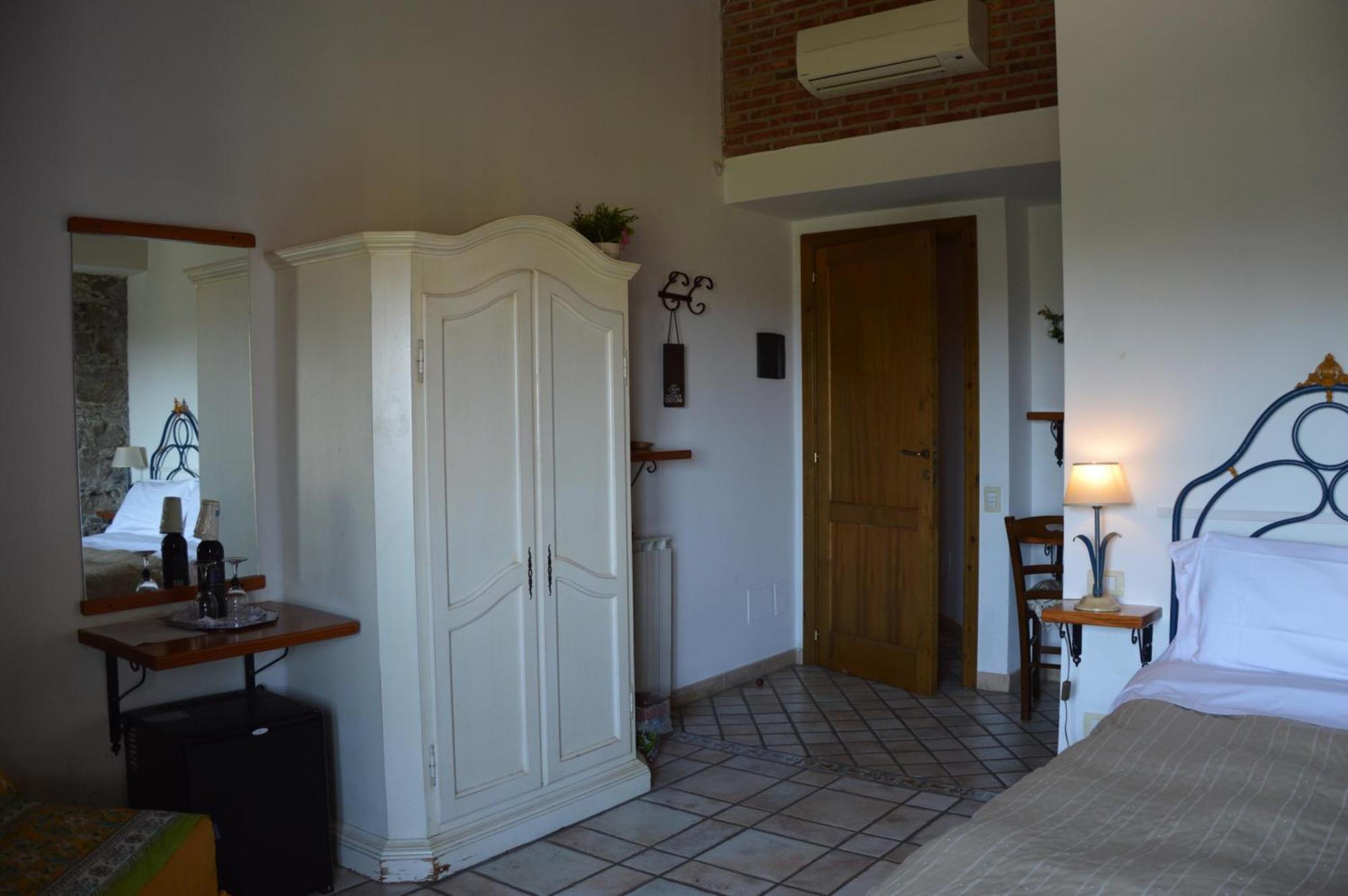 Antico Borgo Etneo Country Hotel Calatabiano Luaran gambar