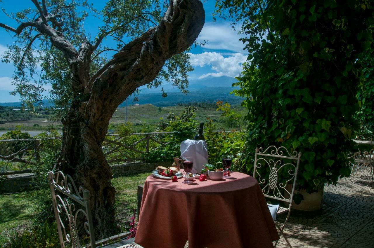 Antico Borgo Etneo Country Hotel Calatabiano Luaran gambar